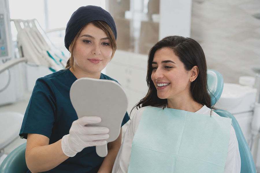 بررسی موکاپ لمینت دندان پیش از تراش